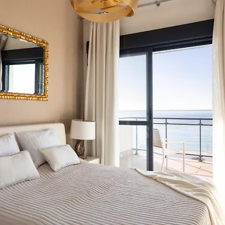 Lägenhet Stunning Beachfront Penthouse *
