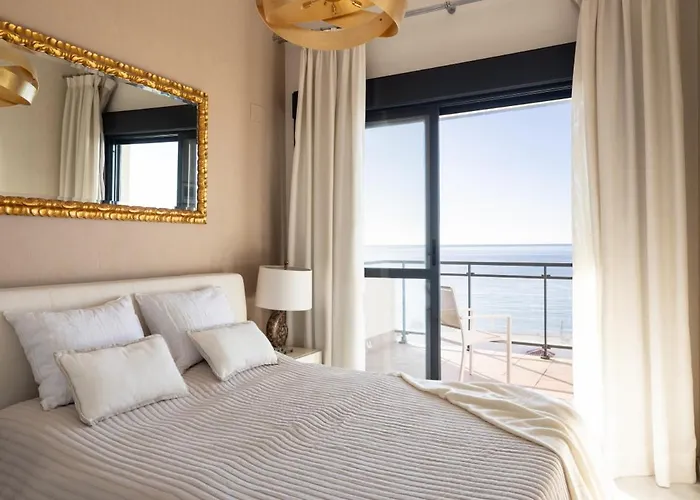 Apartamento Stunning Beachfront Penthouse *